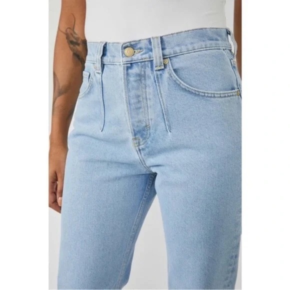 We The Free by Free People A New Day Mid Rise Straight Leg Jeans - Size … - Picture 3 of 8